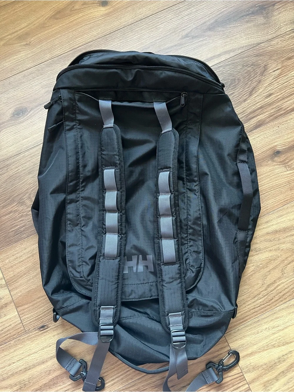 HELLY HANSEN Canyon Duffel Pack 50L Black Backpack Duffel Convertible Travel Bag